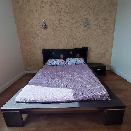 Agreable Appartement Familial Avec Jardin Blois Exterior photo